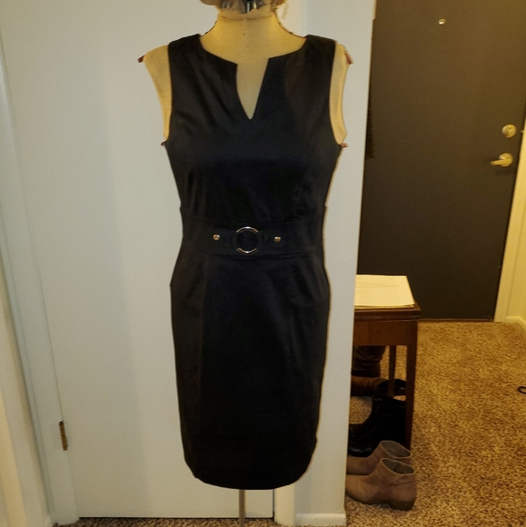 AGB Dresses & Skirts - AGB black sheath dress size 6 EUC